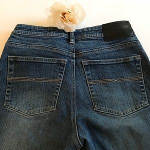 Express Stretch Fit & Flare High Waist Jeans 7/8